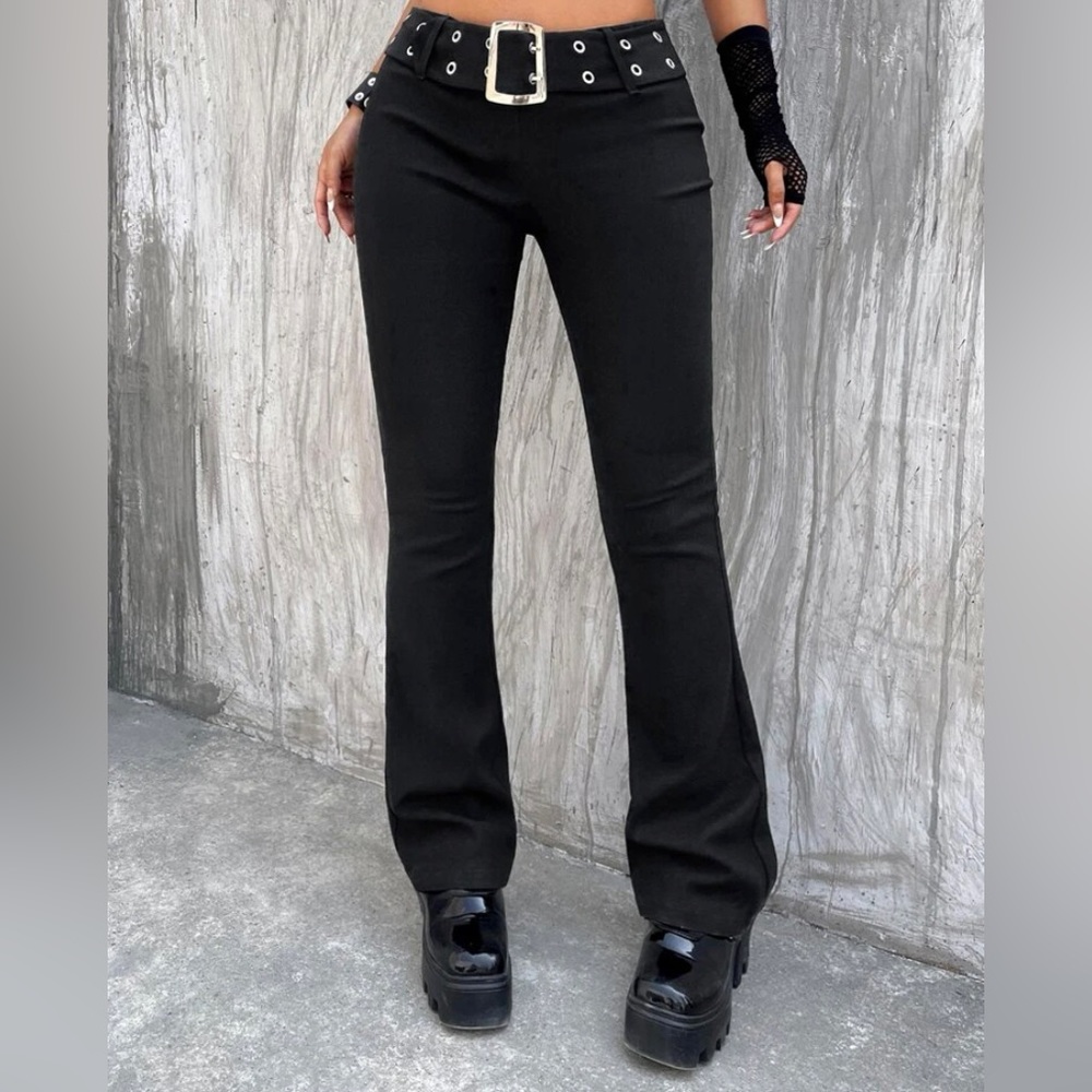Low rise belted ring flare leg pants